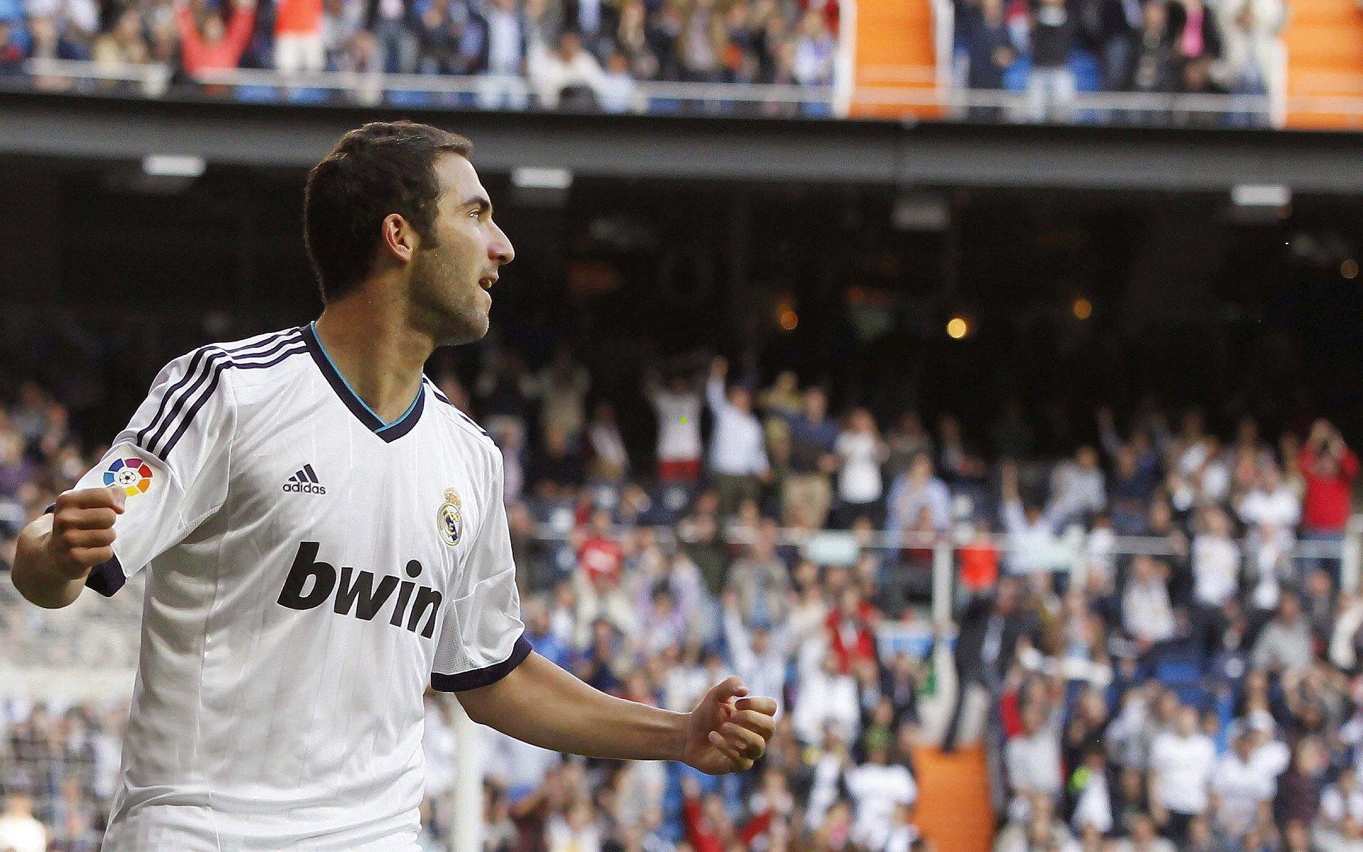 【金年会官方网站】「没她不行！王霜5个月后国家队神归位 替补出场15分钟导演逆转绝杀